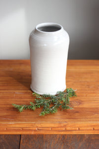 Shoulder Vase in Stoneware White 8 inch