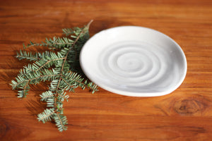 Spoon Rest in Stoneware White 6.5 inch diameter